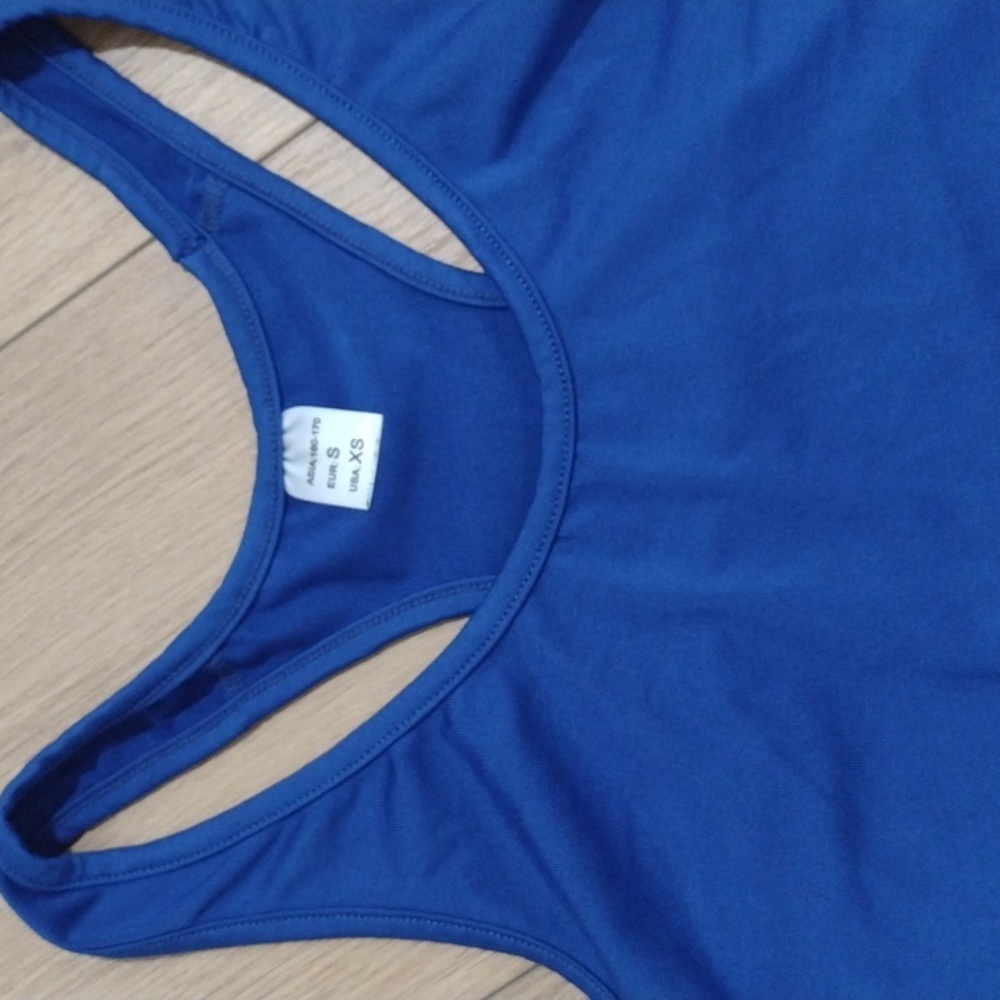 Bundle Of Three Active Wear Compression Tank Tops… - image 5
